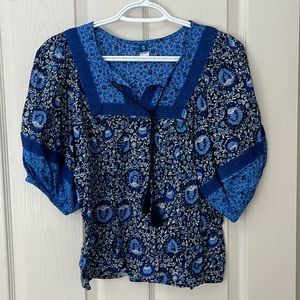 Old navy blouse